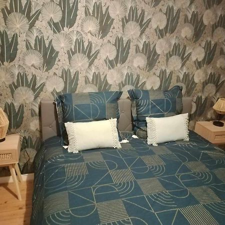 Chambre D'Hote Familiale De La Maison Bleue Lanvallay Zewnętrze zdjęcie