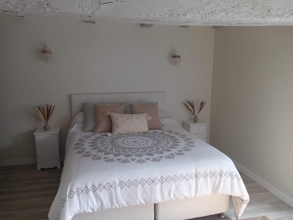 Chambre D'Hote Familiale De La Maison Bleue Lanvallay Zewnętrze zdjęcie