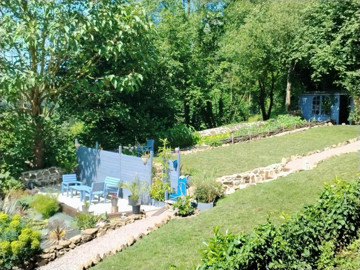 Chambre D'Hote Familiale De La Maison Bleue Lanvallay Zewnętrze zdjęcie