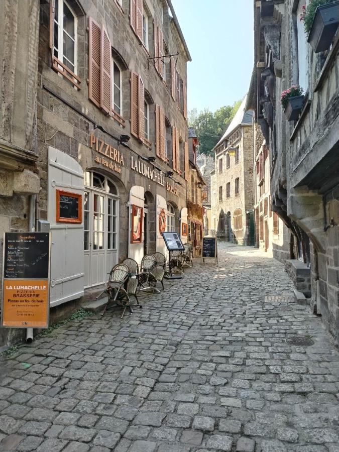 Chambre D'Hote Familiale De La Maison Bleue Lanvallay Zewnętrze zdjęcie